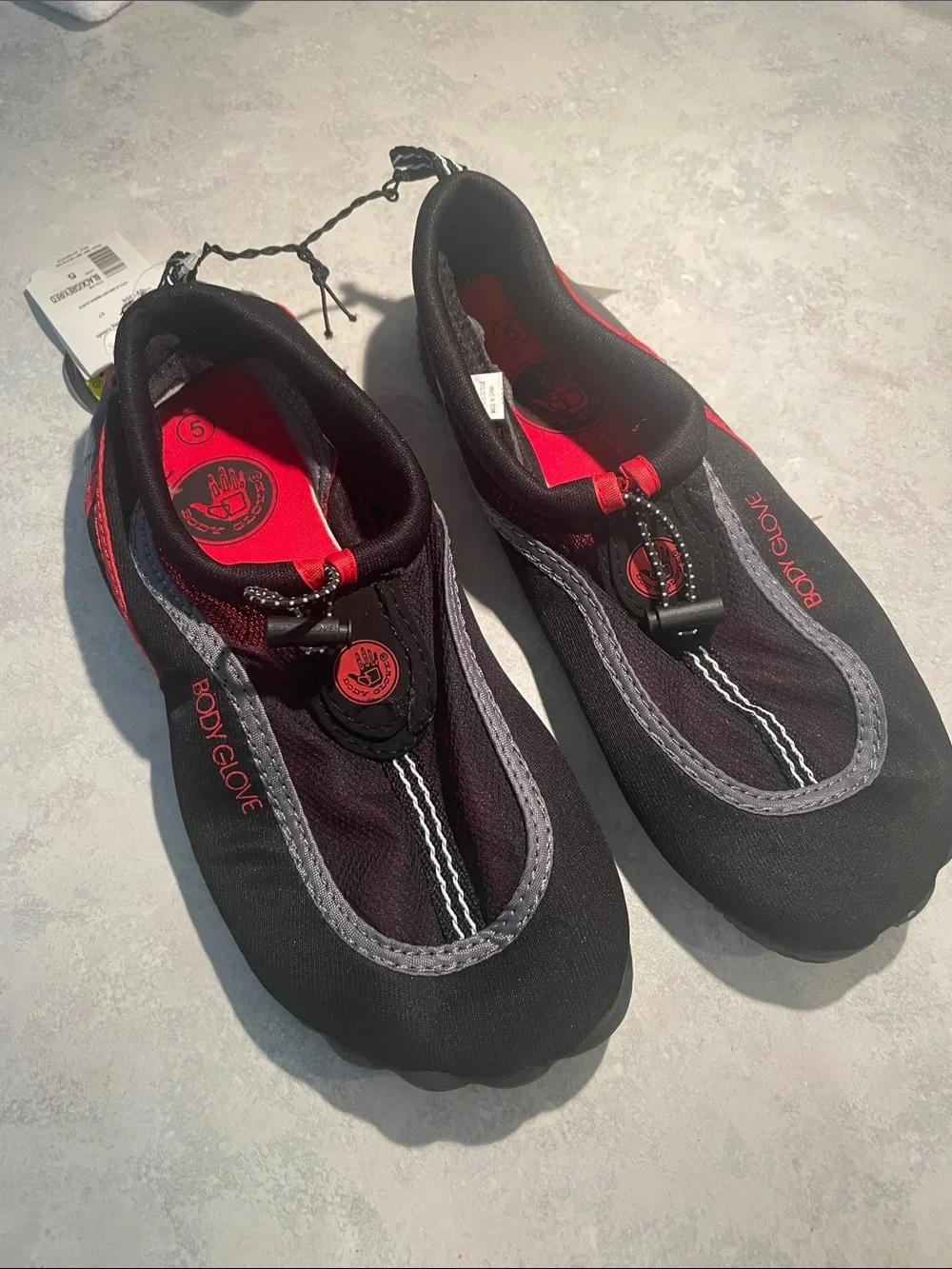 NWT Body Glove Riptide Black and Red Water Shoes